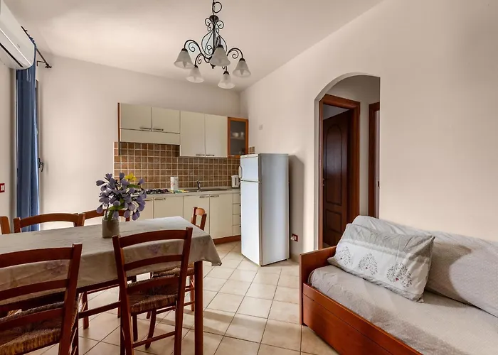 150 Meters From The Sea, 2 Swimming Pools, Air Conditioning 公寓 *