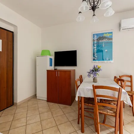 150 Meters From The Sea, 2 Swimming Pools, Air Conditioning *