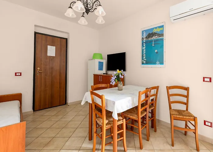 150 Meters From The Sea, 2 Swimming Pools, Air Conditioning Appartement